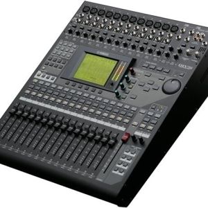 Console de mixage YAMAHA + amplificateur