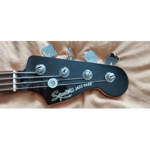 Squier By Fender Jazz Bass Modelo Signature Frank Bello