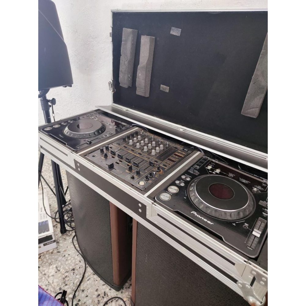 Pioneer CDJ 1000MK3 x2 + DJM600