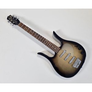 La guitarra Danelectro Longhorn 3-Pickups Blackburst es una opción perfecta para los amantes del sonido vintage. Con su diseño