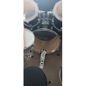 Millenium Acoustic Drum Kit