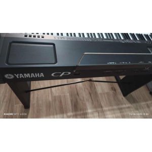 Yamaha CP-300