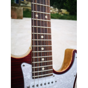 Suhr Standard tout Korina Flame Pepper Red
