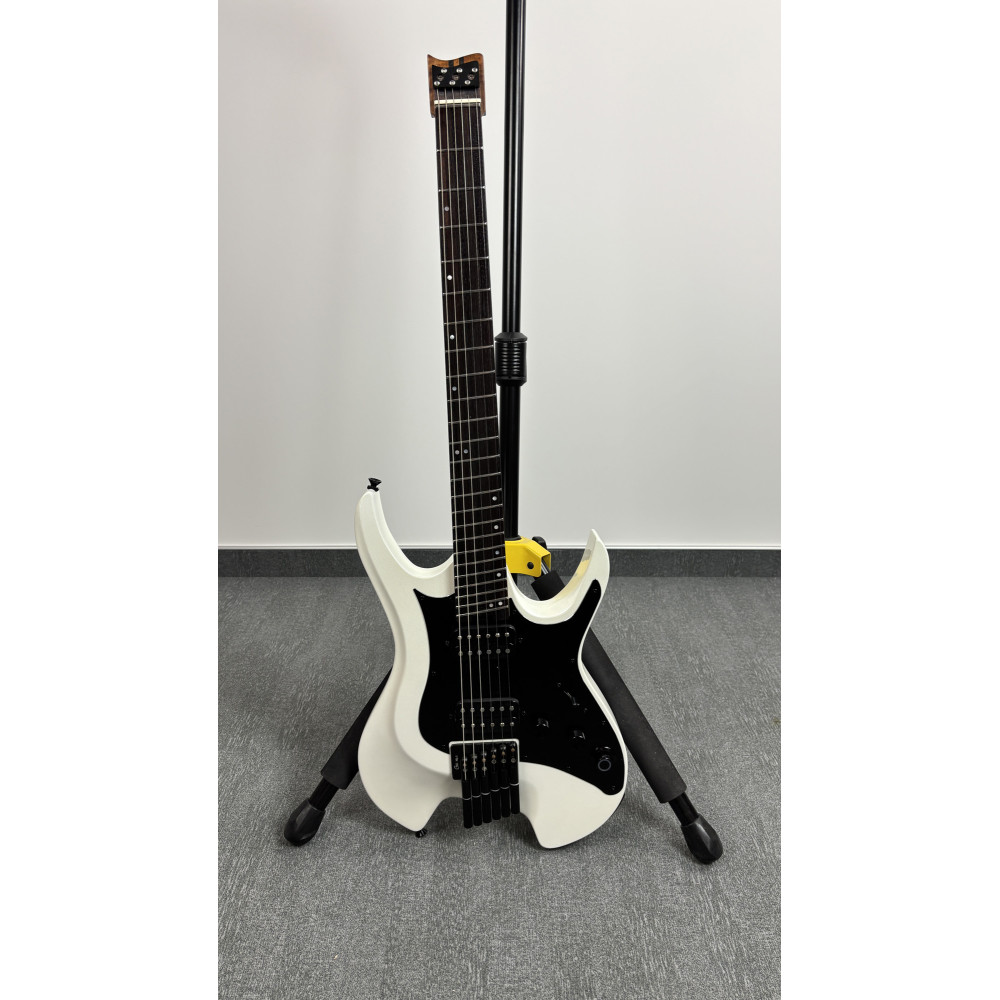 Mooer Gtrs-w800 Pearl White Guitar