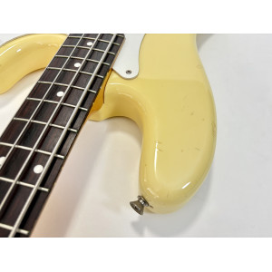 Fender Precision Bass PB-62 Vintage White 1997-2000 crafted in Japan