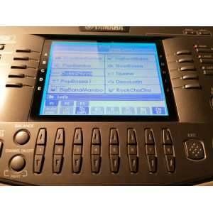 Synthétiseur YAMAHA PSR 2000