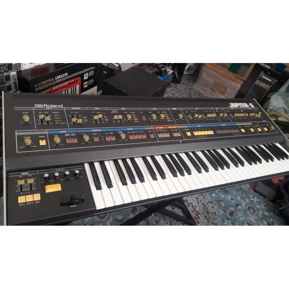 Roland Jupiter 6