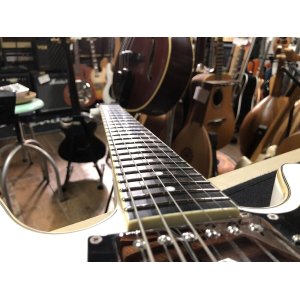 Hagstrom Viking in White finish from 2012. Very beautiful.
