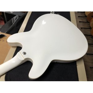 Hagstrom Viking in White finish from 2012. Very beautiful.