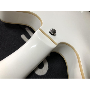 Hagstrom Viking finition White de 2012 Très belle
