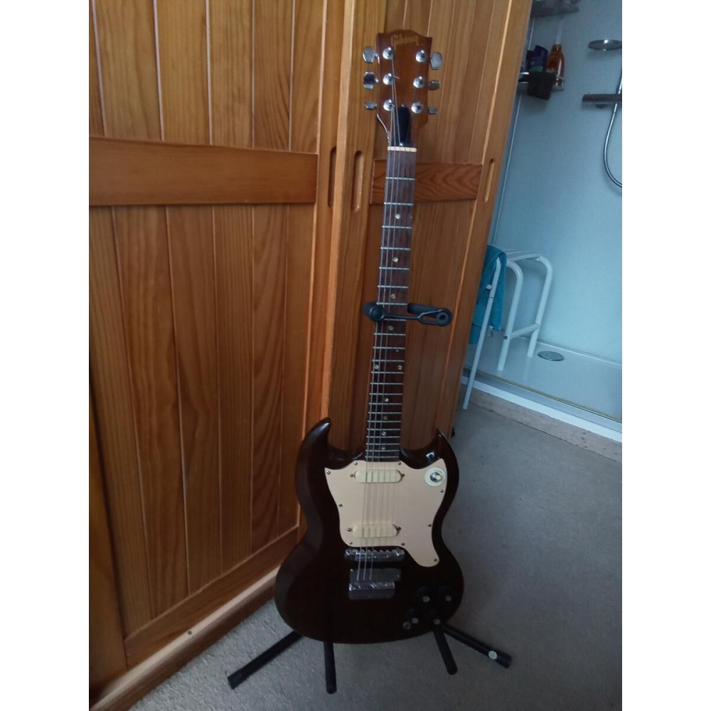 Gibson Melody Maker SG Standard N° Série 833138 Année 60 avec étui
