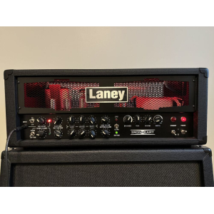 Laney IRT120h Ironheart (cabezal de amplificador de válvulas + interruptor + funda)