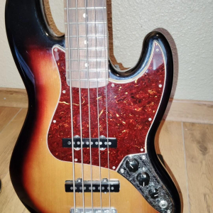 Fender 5 string JAZZ-BASS