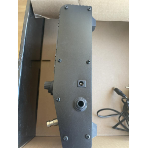 Rocktron Banshee TalkBox I es una caja de efectos vocal que te permite crear sonidos únicos y expresivos con tu guitarra. Ahora