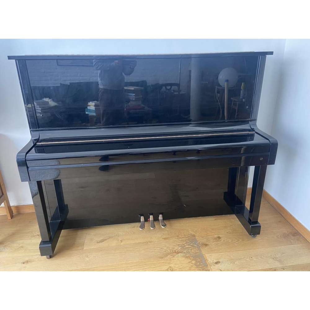 Kawai Piano derecho KS-1F (1981)
