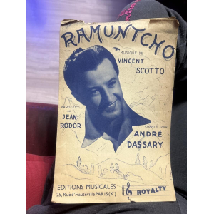 ¡Hola! Entiendo que estás buscando un experto en traducción de fichas de productos. Como especialista en idioma español, 