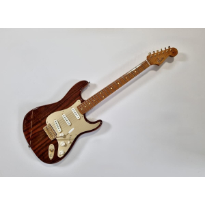 Fender Stratocaster Artisan Claro Walnut 2016 Custom Shop Amber Tinted