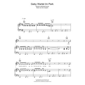 Gaby Wartet Im Park