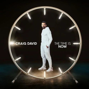 Live In The Moment (featuring GoldLink)