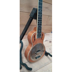 Gold Tone Resouke Maple T