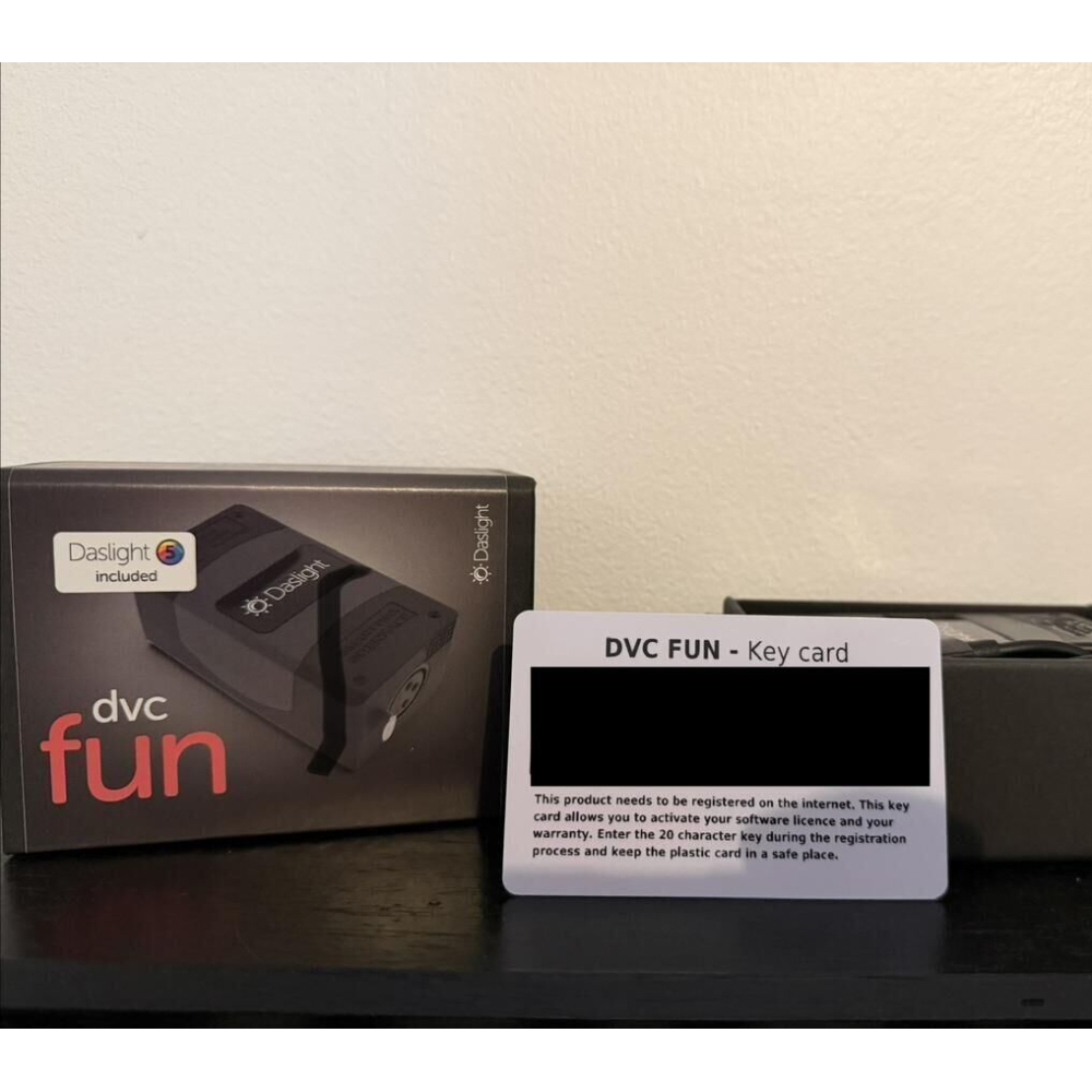 Daslight DVC Fun est une console d'éclairage DMX compacte et puissante, conçue pour les utilisateurs débutants et 