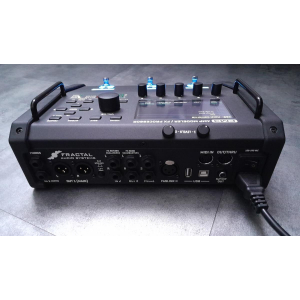 Fractal Audio Systems FM3 Procesador de efectos múltiples + modelado de amplificadores