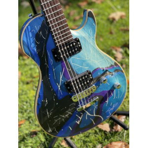 Vigier es una reconocida marca francesa de guitarras eléctricas y bajos. Con una larga tradición en la fabricación de 