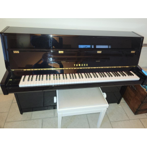 Yamaha Piano droit acoustique B1