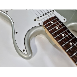 Fender Stratocaster Robert Cray Signature Custom Shop 1999 en color plateado Inca