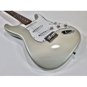 Fender Stratocaster Robert Cray Signature Custom Shop 1999 en color plateado Inca