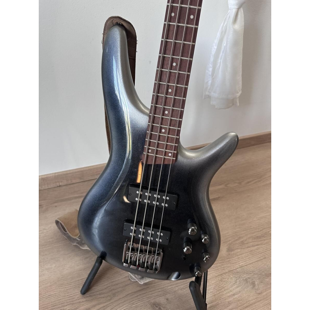 Ibanez SR300E-MGB - bajo de 4 cuerdas