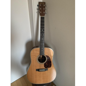 Martin HD38 is a dreadnought acoustic guitar that offers pristine tone and exceptional playing comfort. With its solid Sitka spr