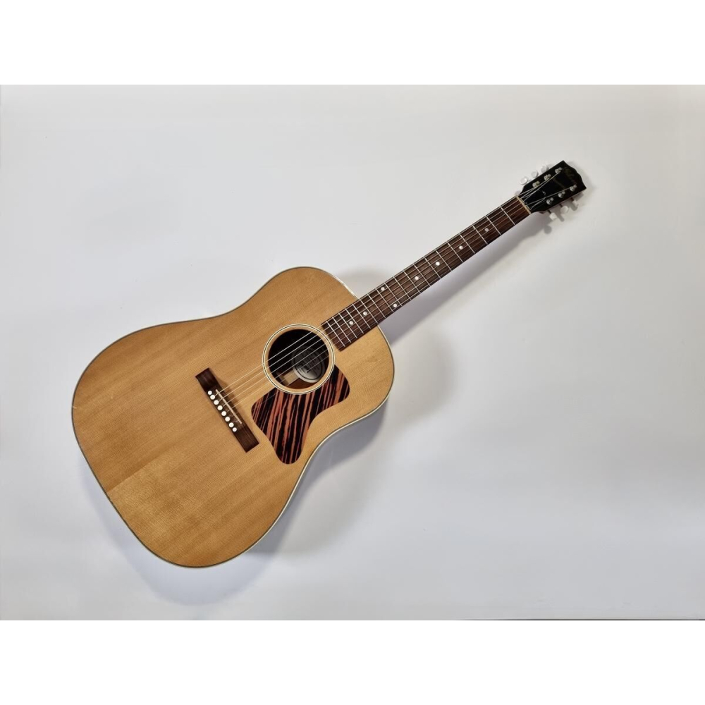 Gibson J-35 Antique Natural 2013