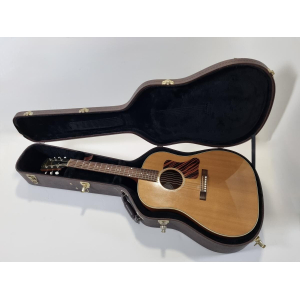Gibson J-35 Antique Natural 2013