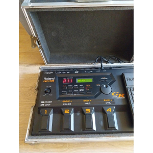 TC-HELICON Harmony-G XT and also ROLAND GR-33