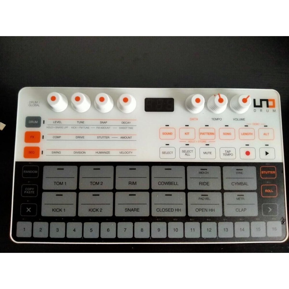 IK Multimedia Uno Drum en muy buen estado