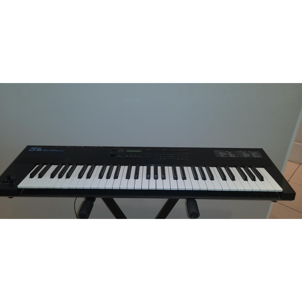 Roland D-5