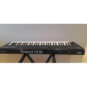 Roland D-5