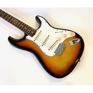 Fender Stratocaster 1965 Série L Sunburst