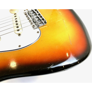 Fender Stratocaster 1965 Série L Sunburst