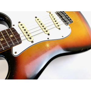Fender Stratocaster 1965 Série L Sunburst