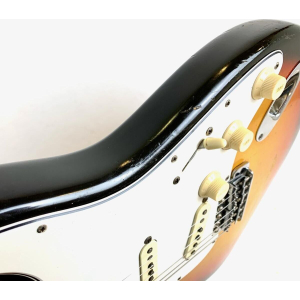 Fender Stratocaster 1965 Série L Sunburst