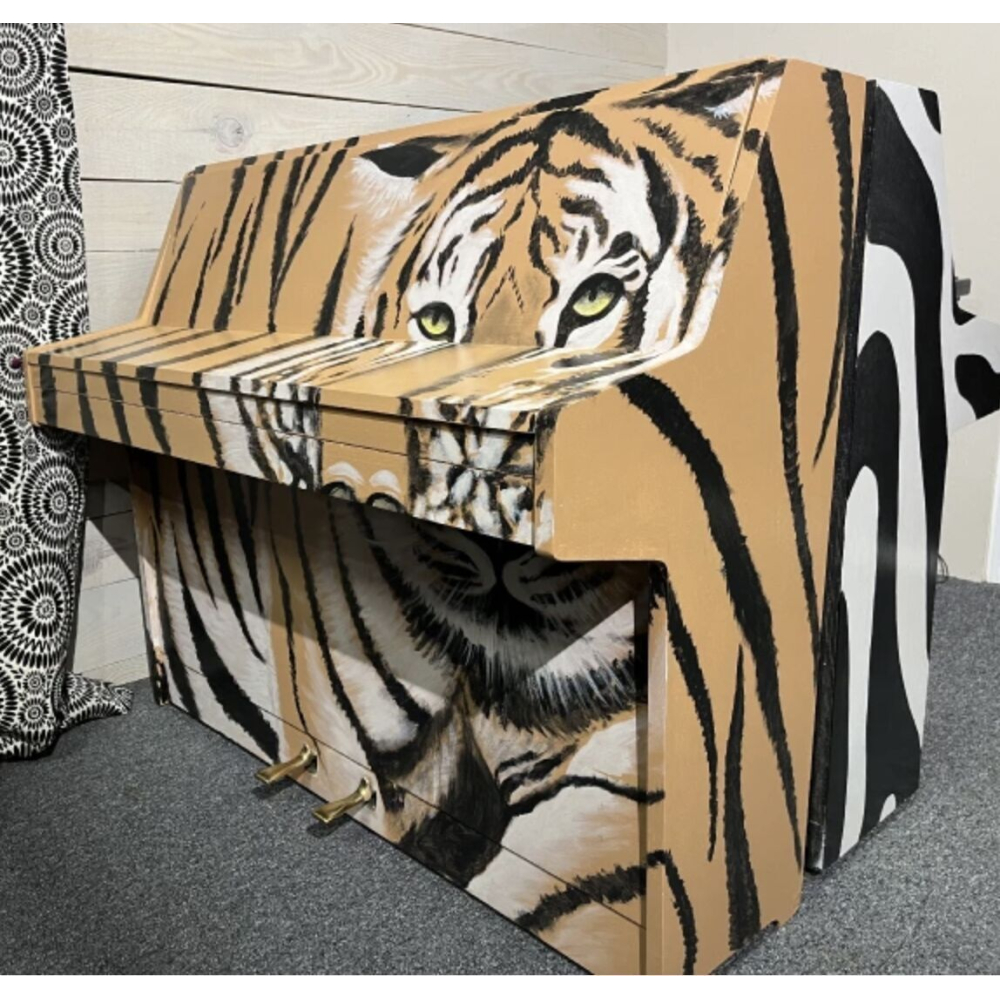 Klein piano droit customisé "Tigre"