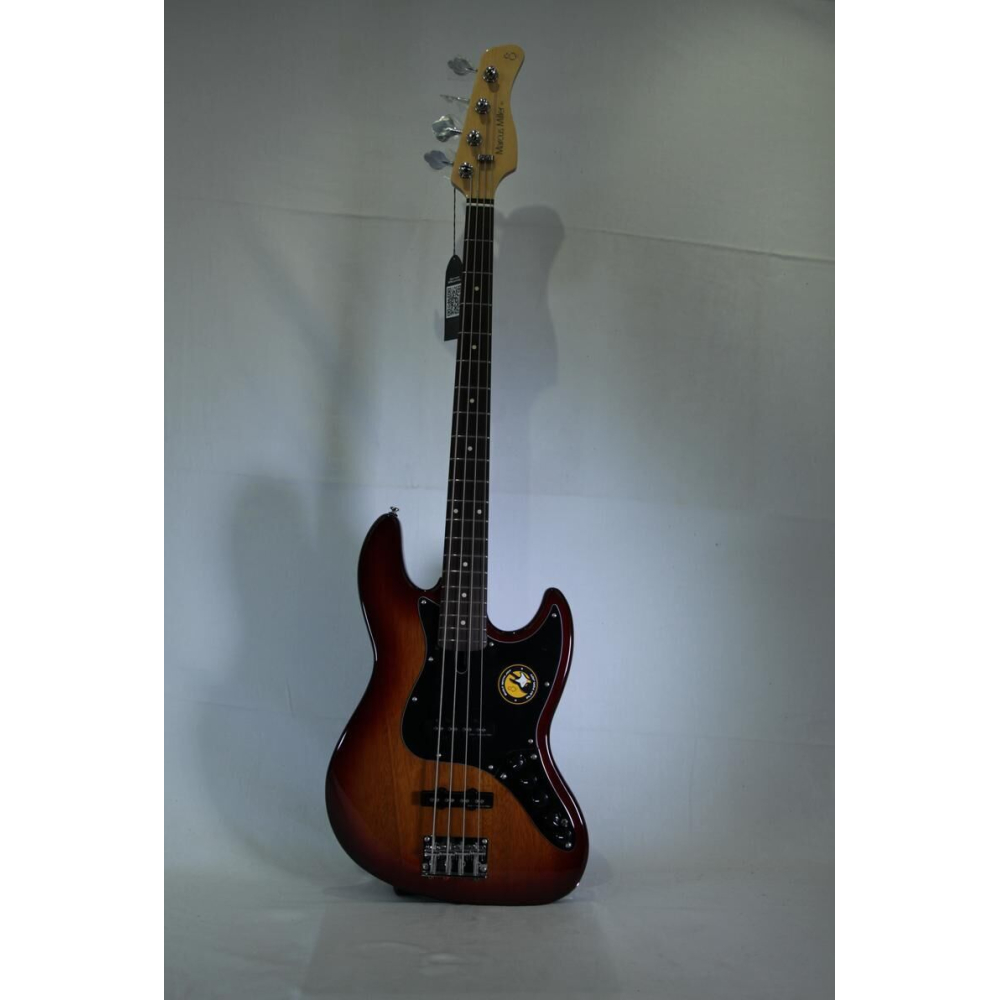 Marcus Miller V34 TS R