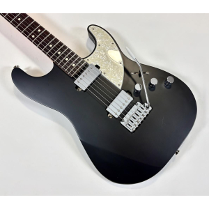 Fender Stratocaster Elemental 2023 Stone Black fabricada en Japón