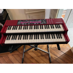 El Nord C2 Combo Organ es un instrumento musical versátil y potente que combina la emulación de un órgano de tubos clásico 