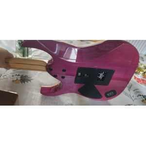 Ibanez E-Gitarre – violett quiltierte Ausführung