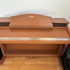 Piano kawai digital