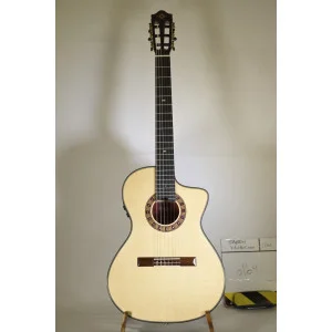 Martinez Crossover MP14-ZI ZN + Funda - Guitarra de Nylon 4/4 | Green Musicians
