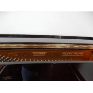 Piano droit EARL WINDSOR modèle Flora
